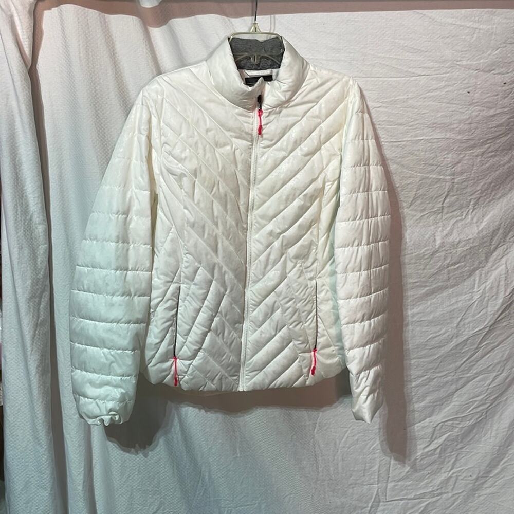Tek Gear 2xl white puffer jacket side zip pocket chevron stitch poly filled euc